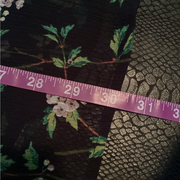 Plus Size Liz Claiborne Black Floral Sheer Blouse, Size 2X - Picture 8 of 8